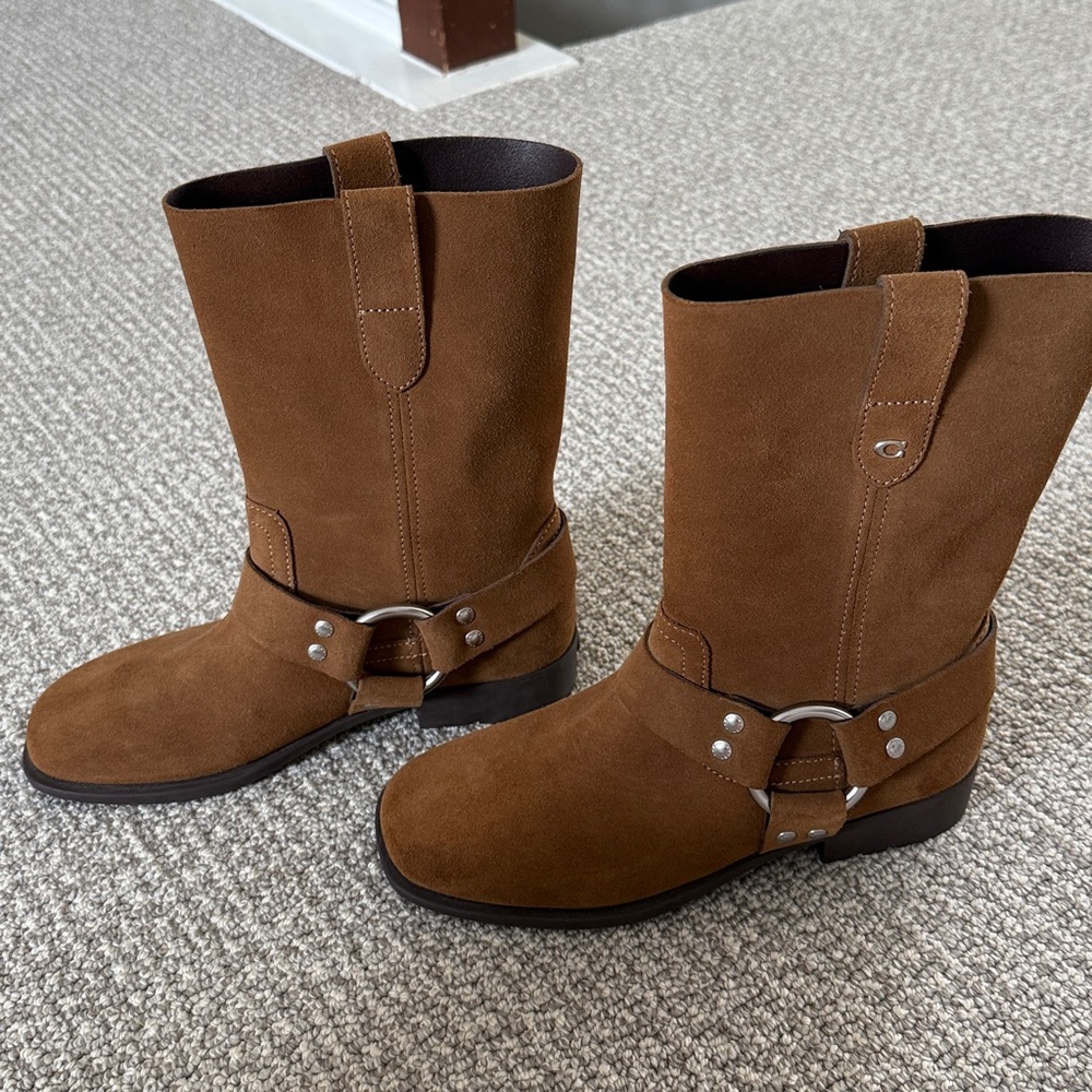 New COACH Tara Moto Suede Leather Tan Boots 5 Shoes - Picture 5 of 17